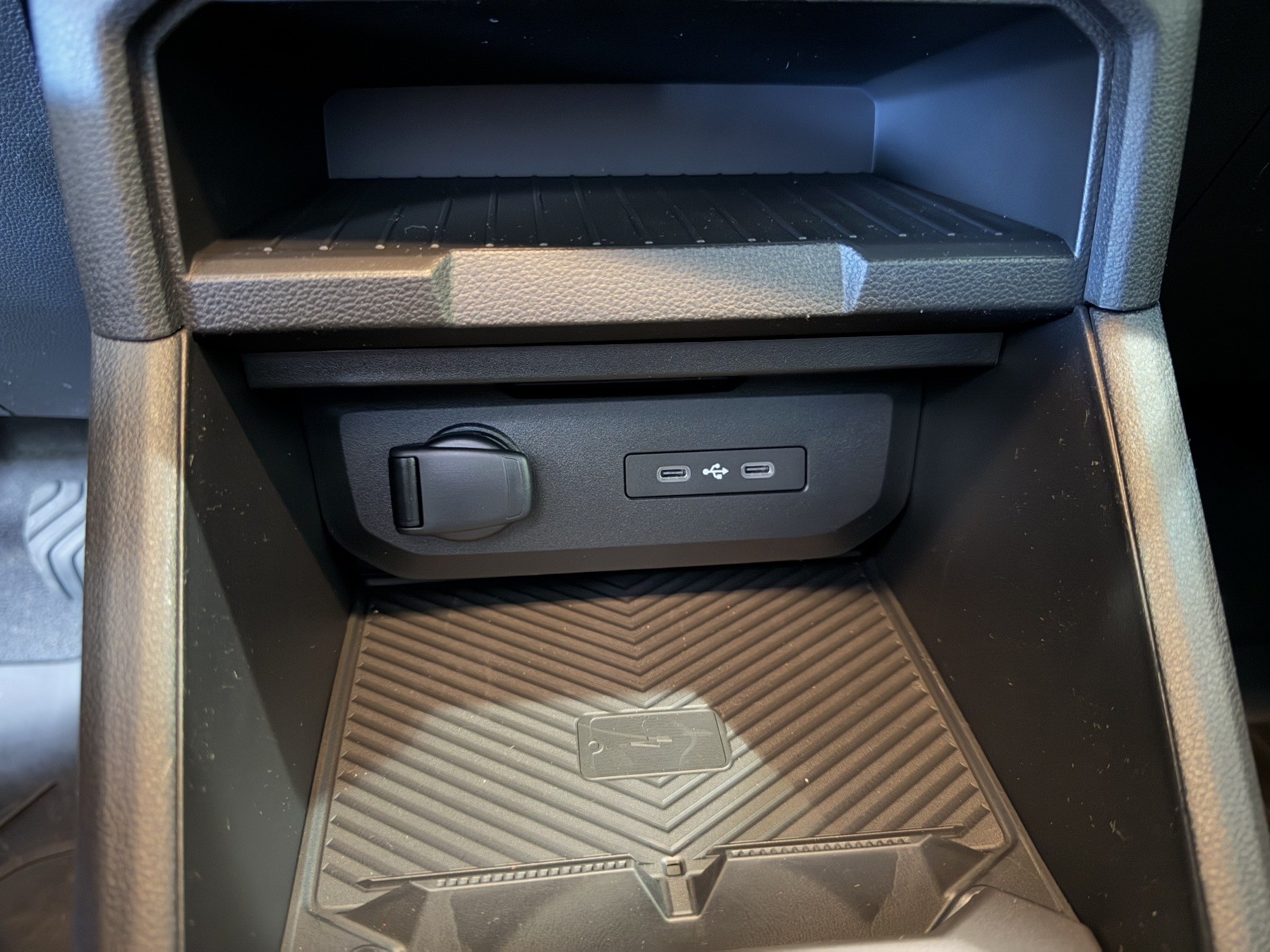Bild 3 - Duster Journey HYBRID 140PS