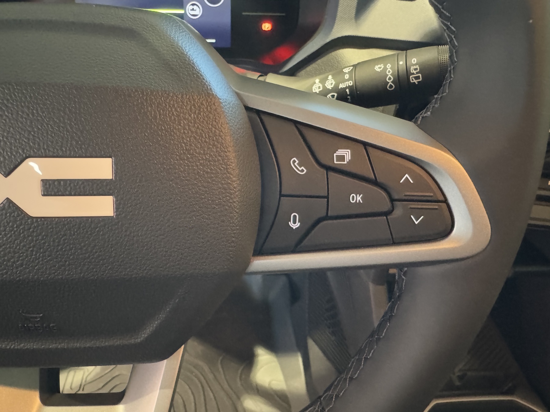 Bild 15 - Duster Journey HYBRID 140PS