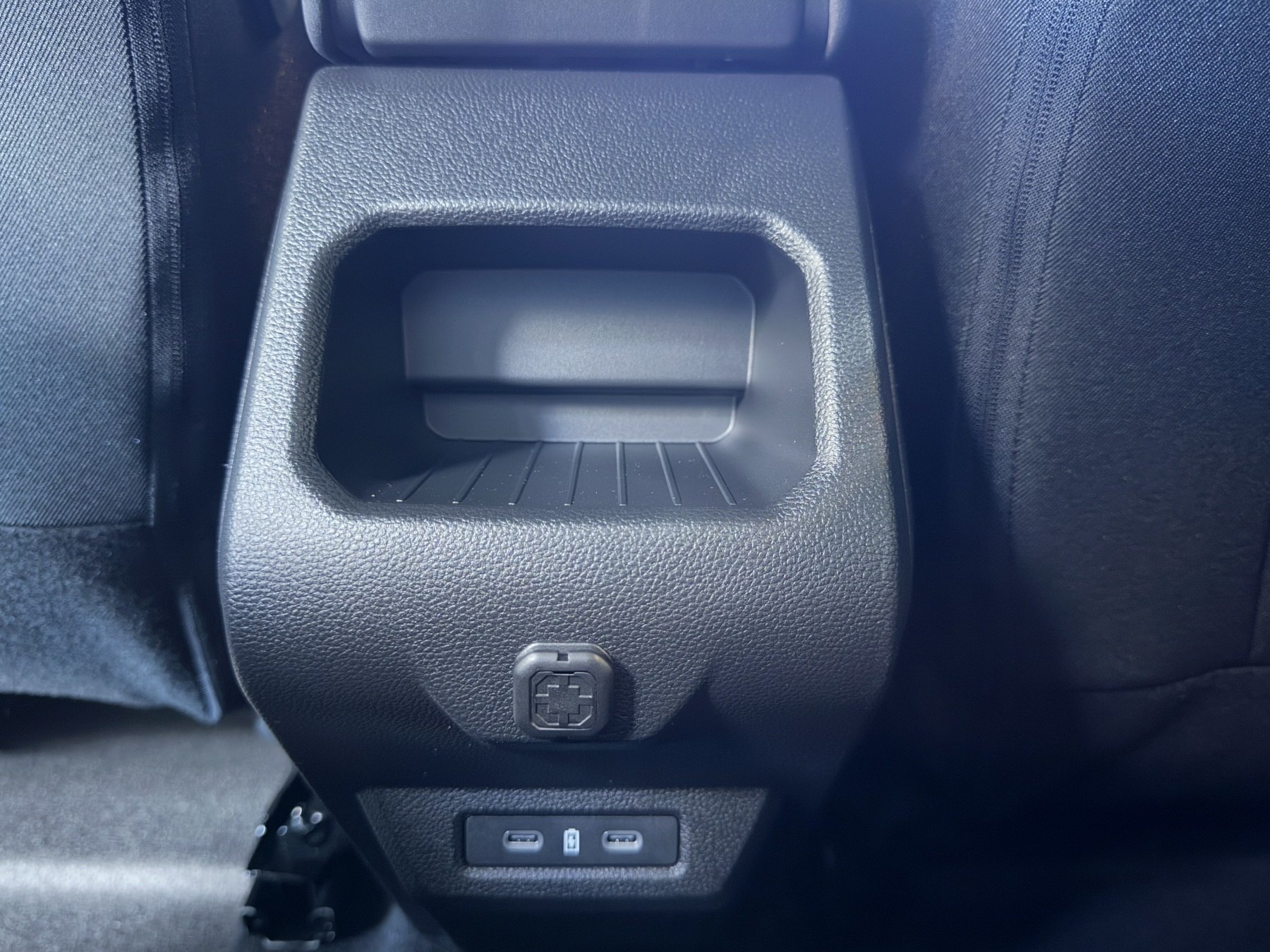 Bild 26 - Duster Journey HYBRID 140PS