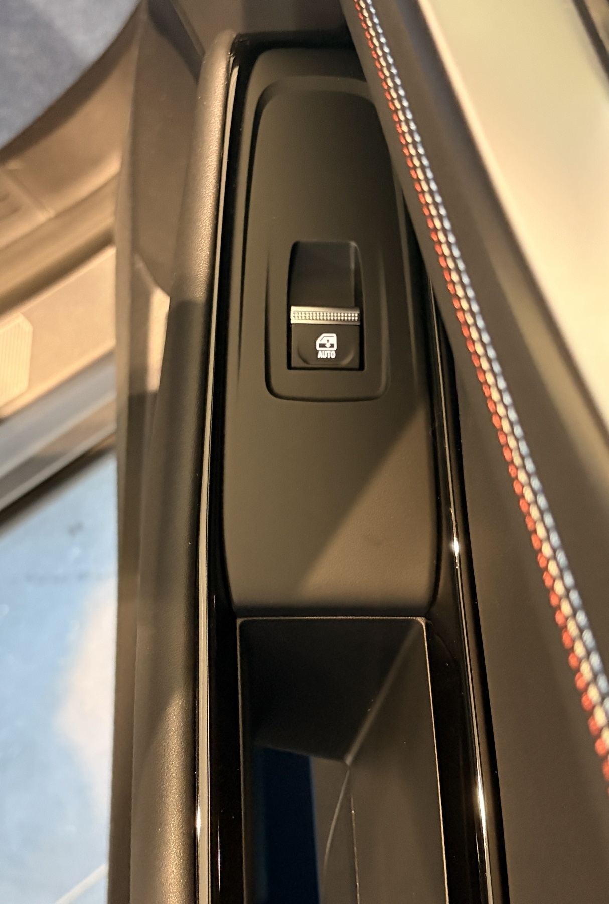 Bild 33 - Rafale Atelier Alpine Hybrid 4x4 300 Plug-In