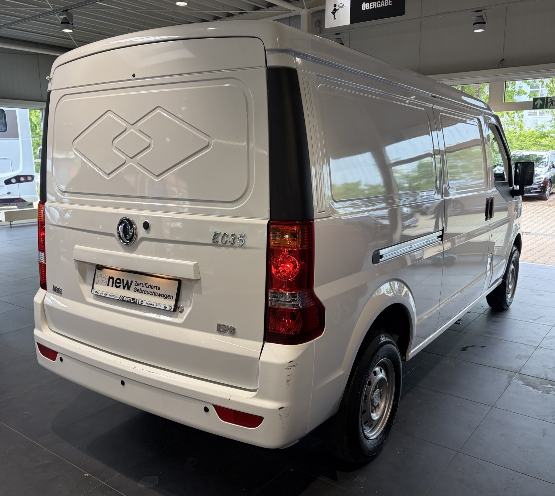 Bild 8 - Rafale Atelier Alpine Hybrid 4x4 300 Plug-In