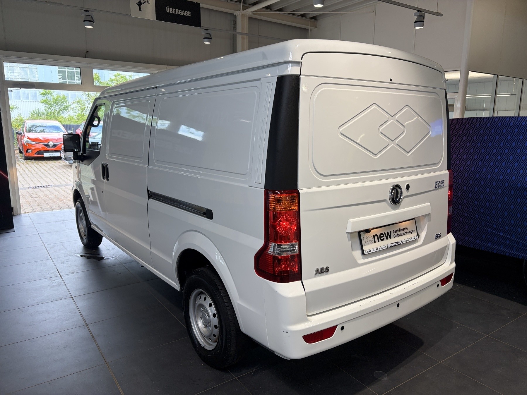 Bild 11 - Rafale Atelier Alpine Hybrid 4x4 300 Plug-In