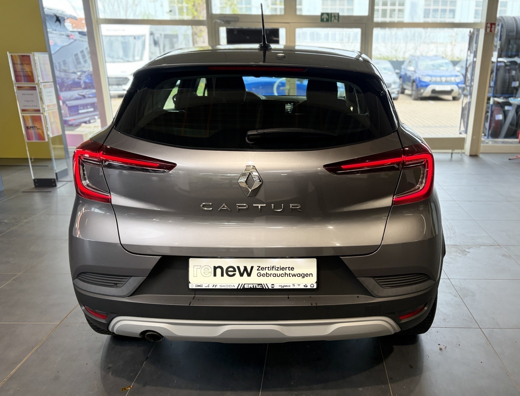 Bild 15 - Captur EXPERIENCE TCe 130 PS Automatik EDC