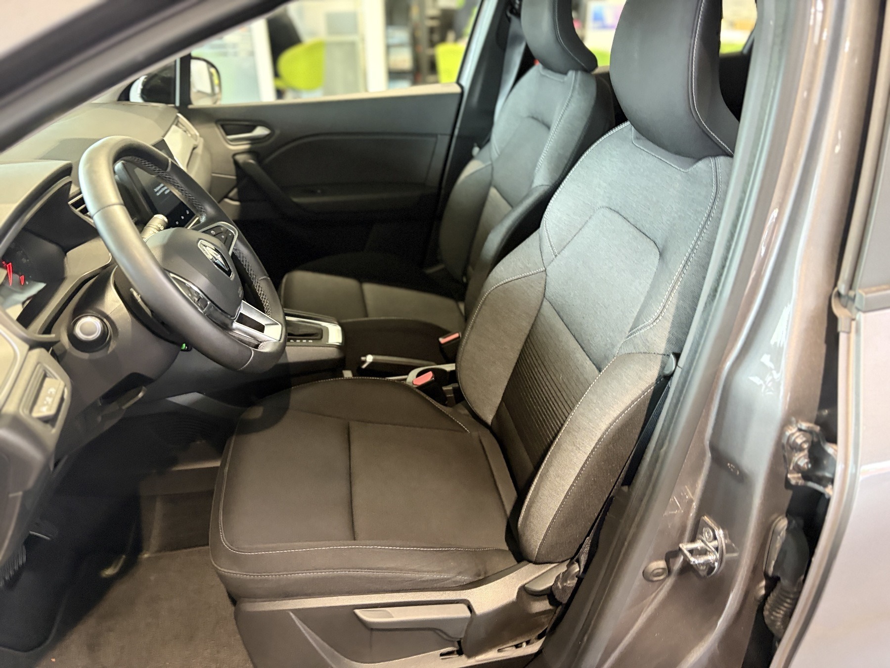 Bild 20 - Captur EXPERIENCE TCe 130 PS Automatik EDC