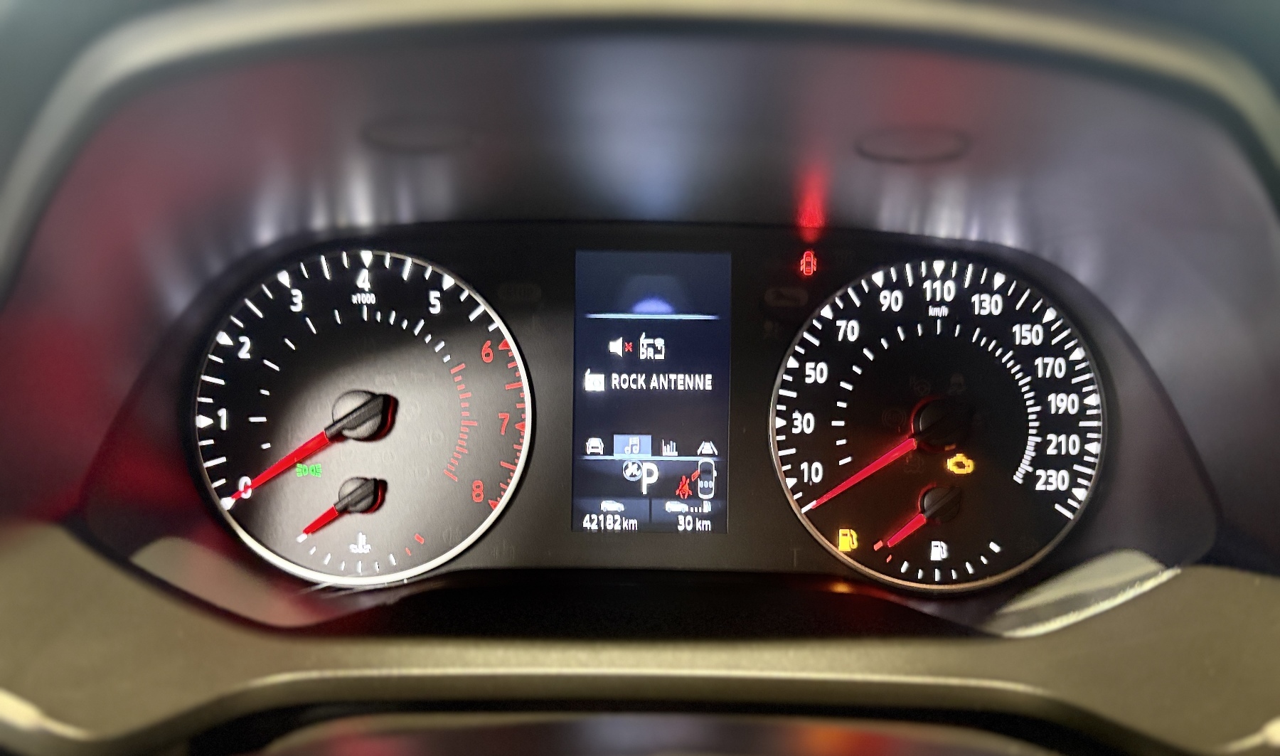 Bild 9 - Captur EXPERIENCE TCe 130 PS Automatik EDC