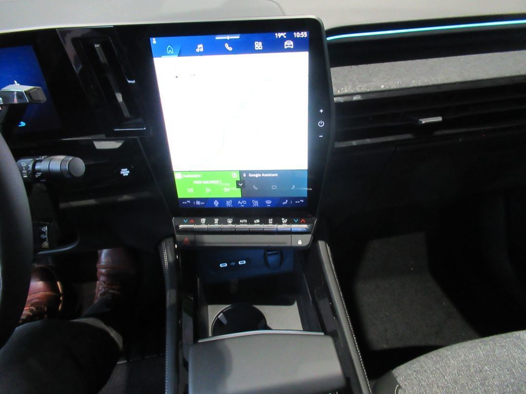 Bild 10 - Rafale E-Tech Full Hybrid 200 Techno
