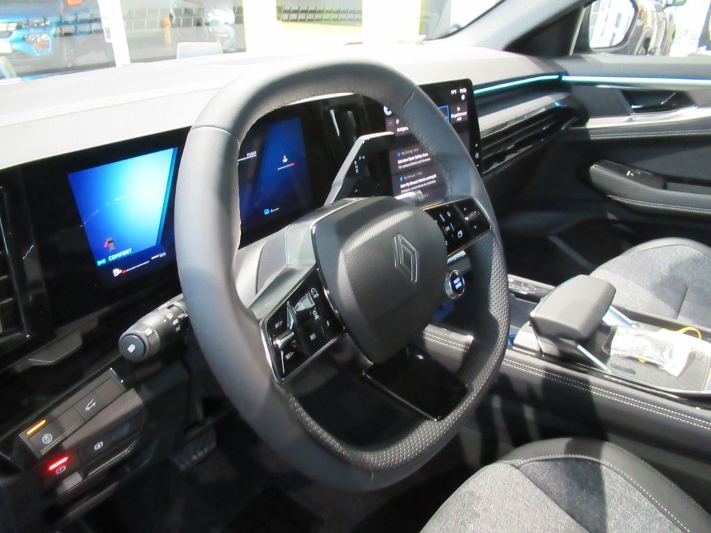 Bild 18 - Rafale E-Tech Full Hybrid 200 Techno