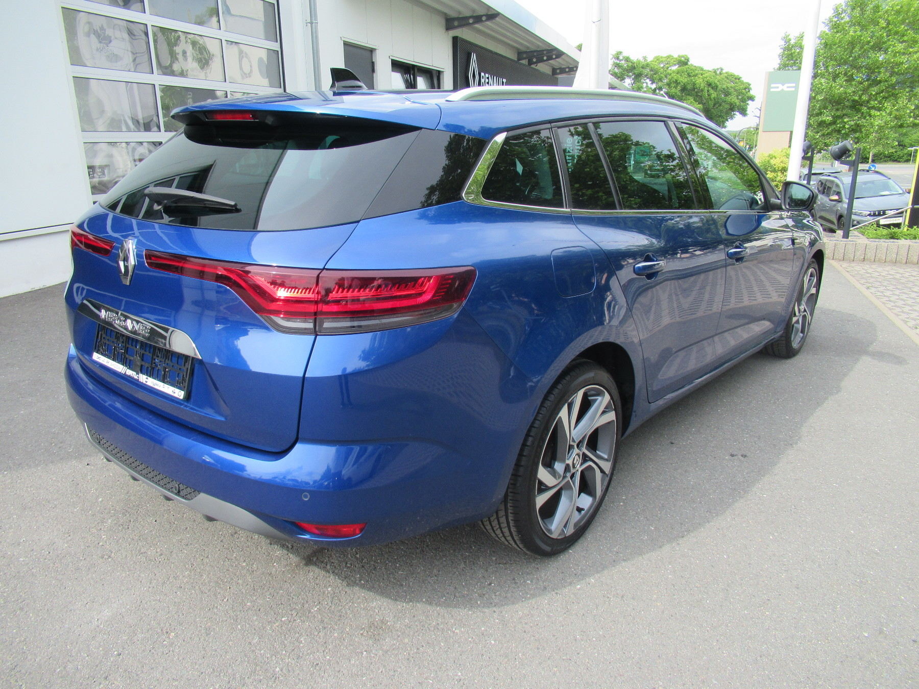 Bild 21 - Megane Grandtour BLUE dCi 115 EDC R.S. LINE