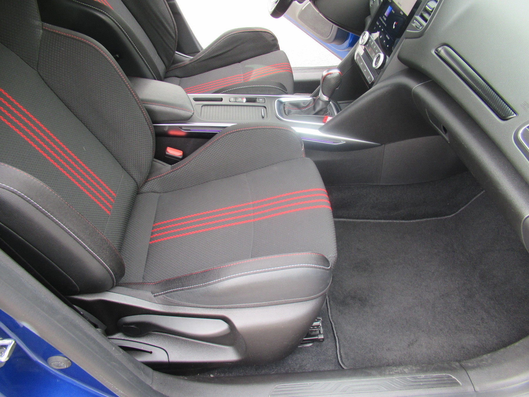 Bild 3 - Megane Grandtour BLUE dCi 115 EDC R.S. LINE