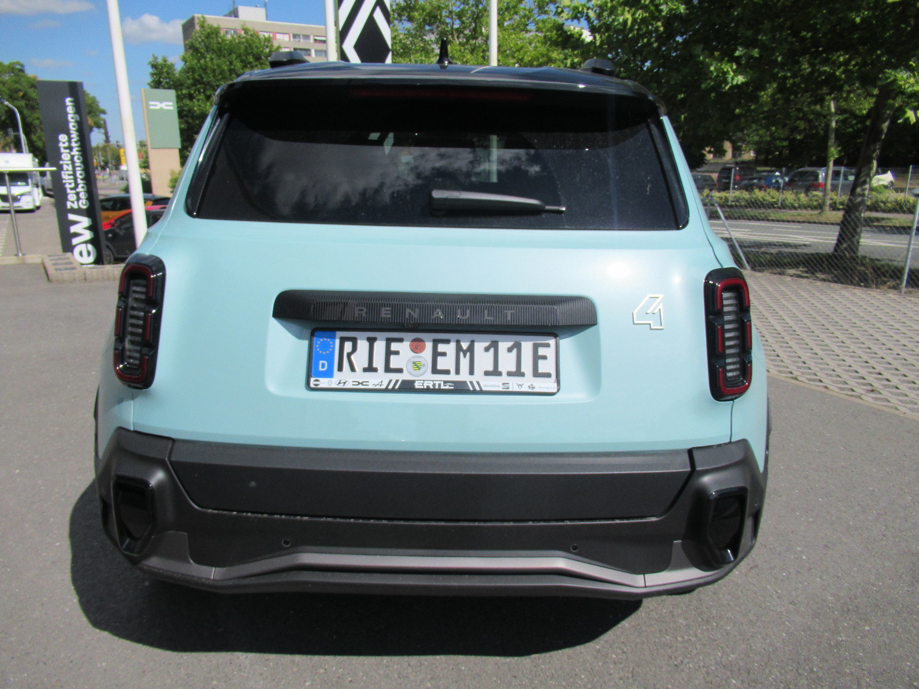 Bild 6 - R 4 E-Tech elektrisch Iconic 150 Comfort Range
