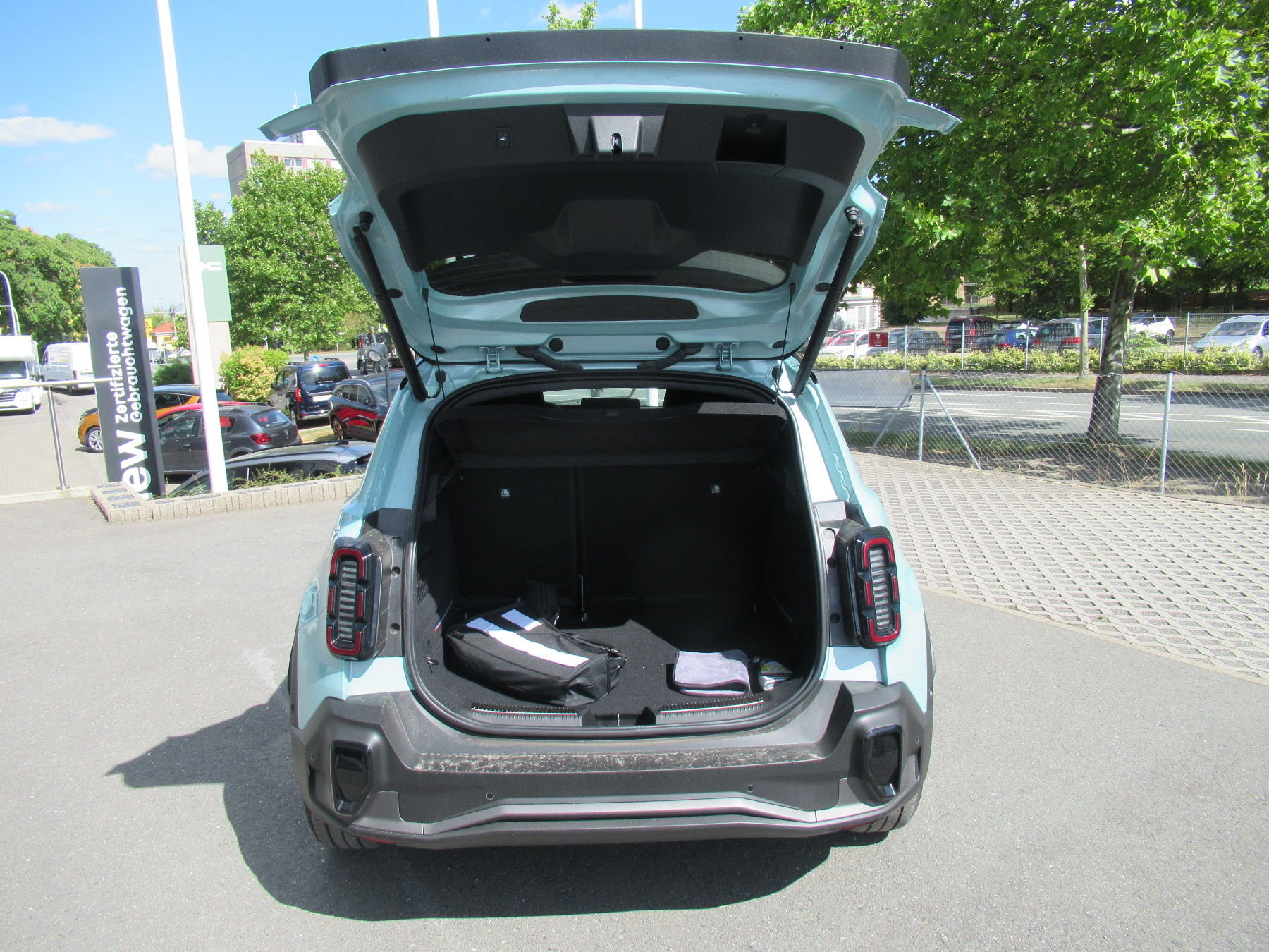 Bild 8 - R 4 E-Tech elektrisch Iconic 150 Comfort Range
