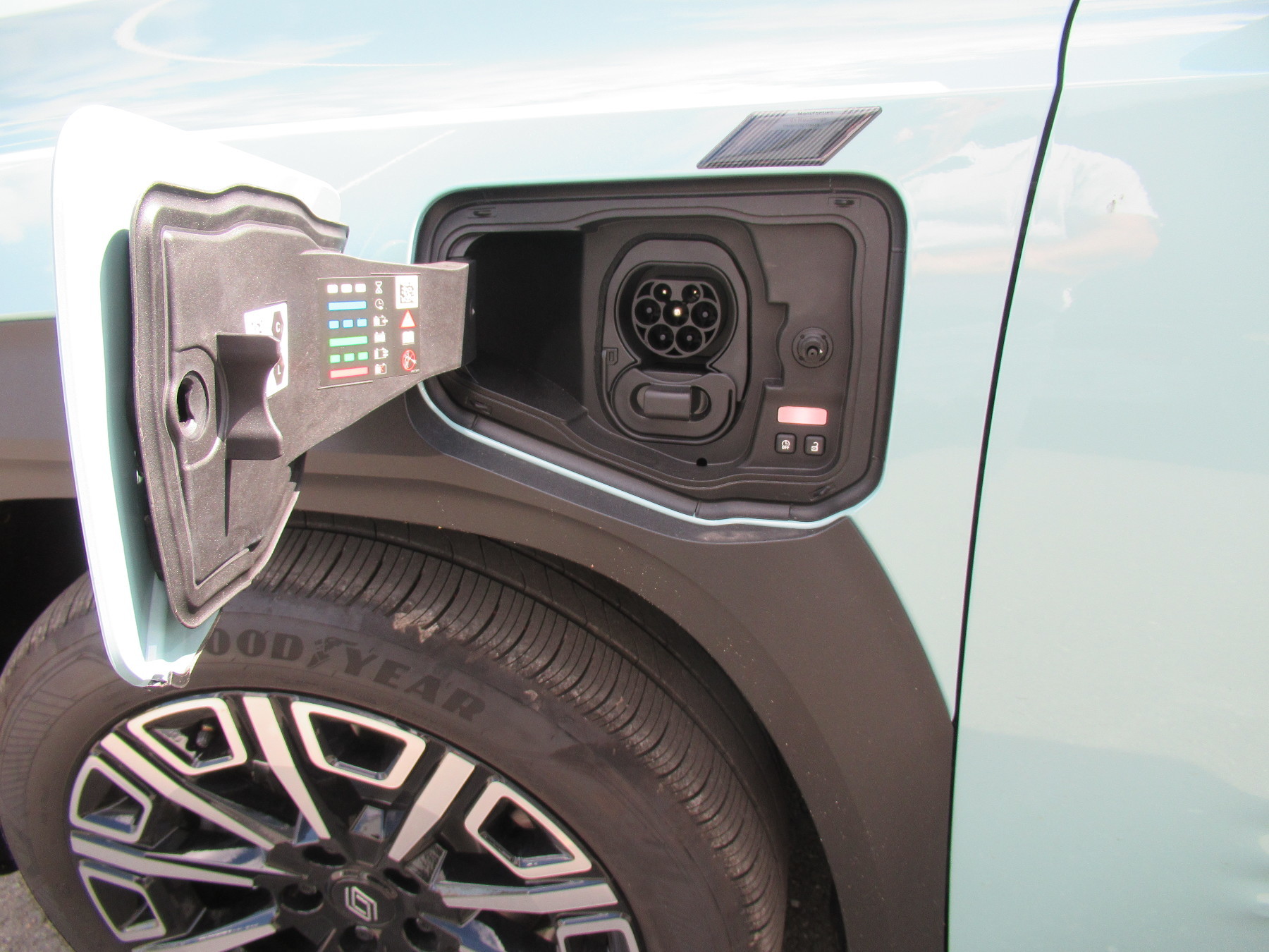 Bild 18 - R 4 E-Tech elektrisch Iconic 150 Comfort Range