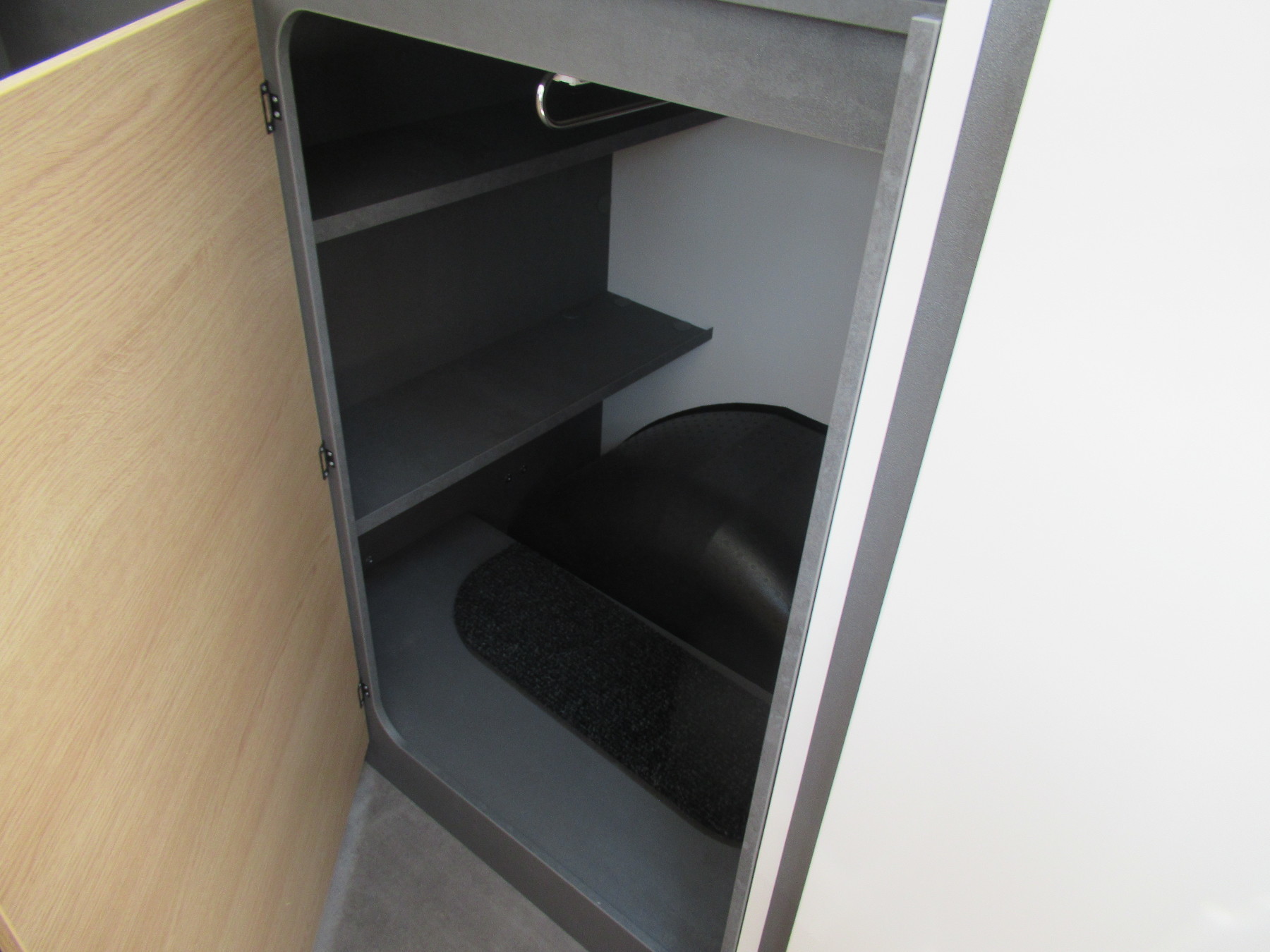 Bild 23 - T 690 Plus ABS Fahrerairbag Beifahrerairbag