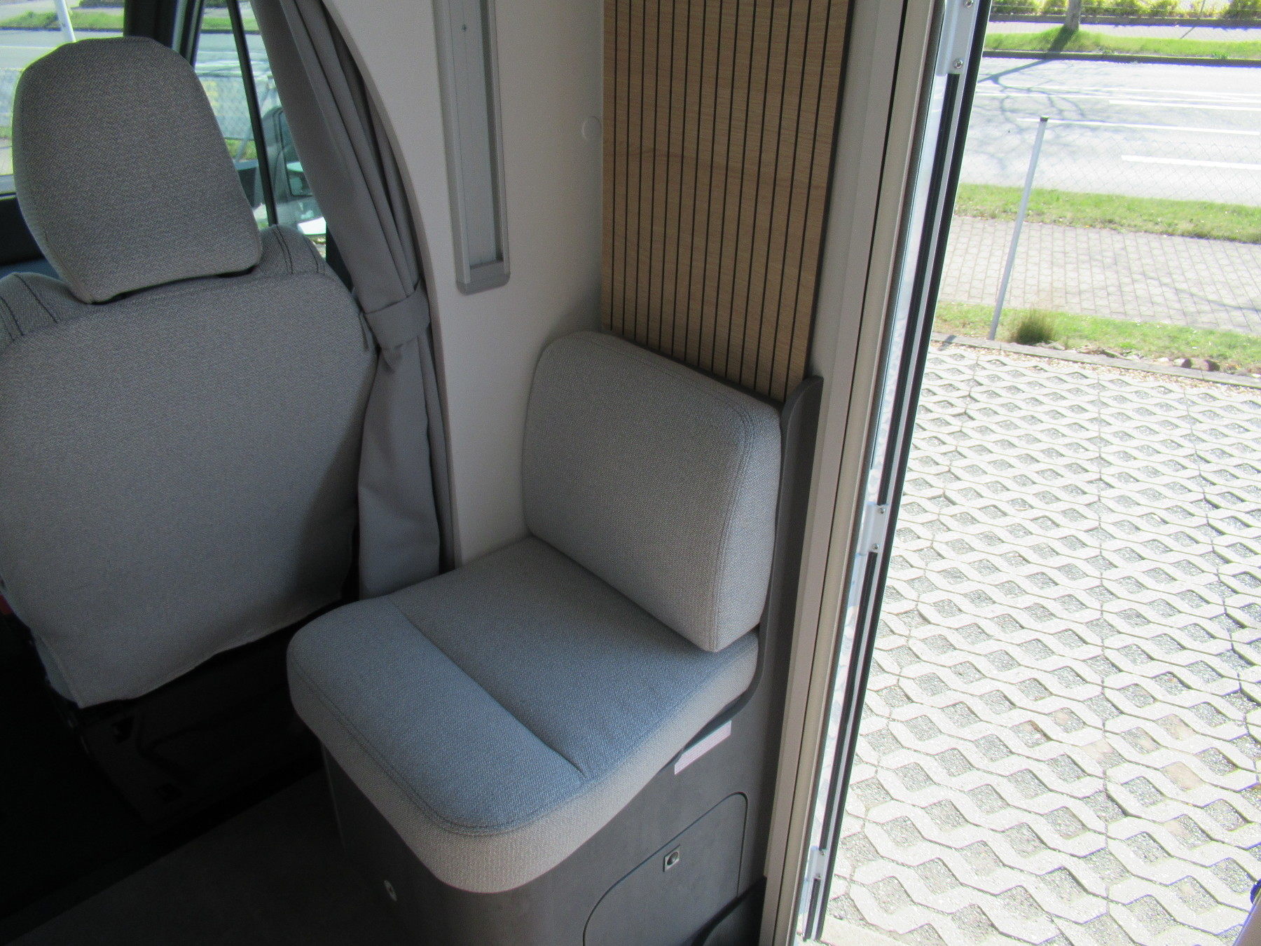 Bild 8 - T 690 Plus ABS Fahrerairbag Beifahrerairbag