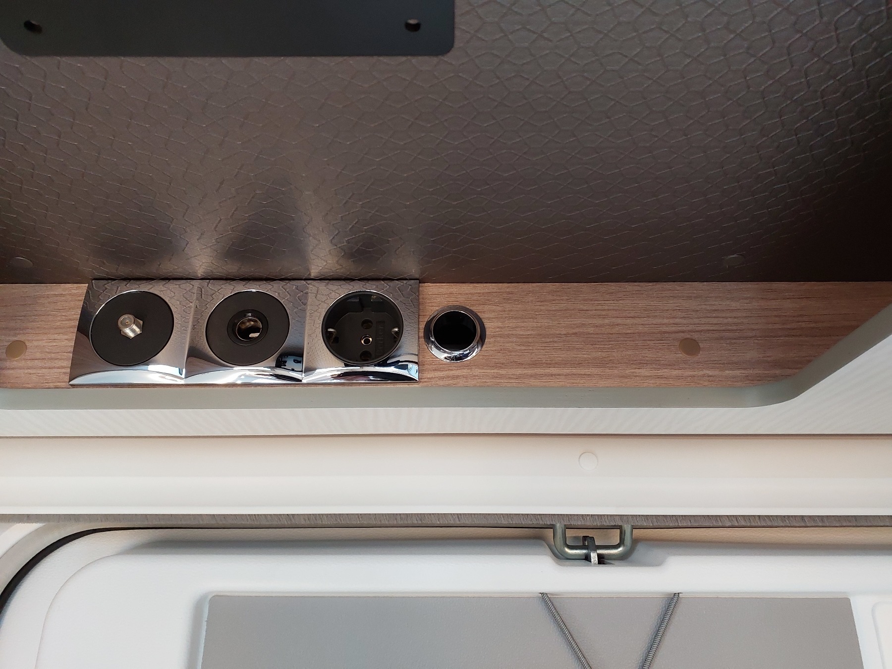 Bild 31 - Lyseo Limited T 660