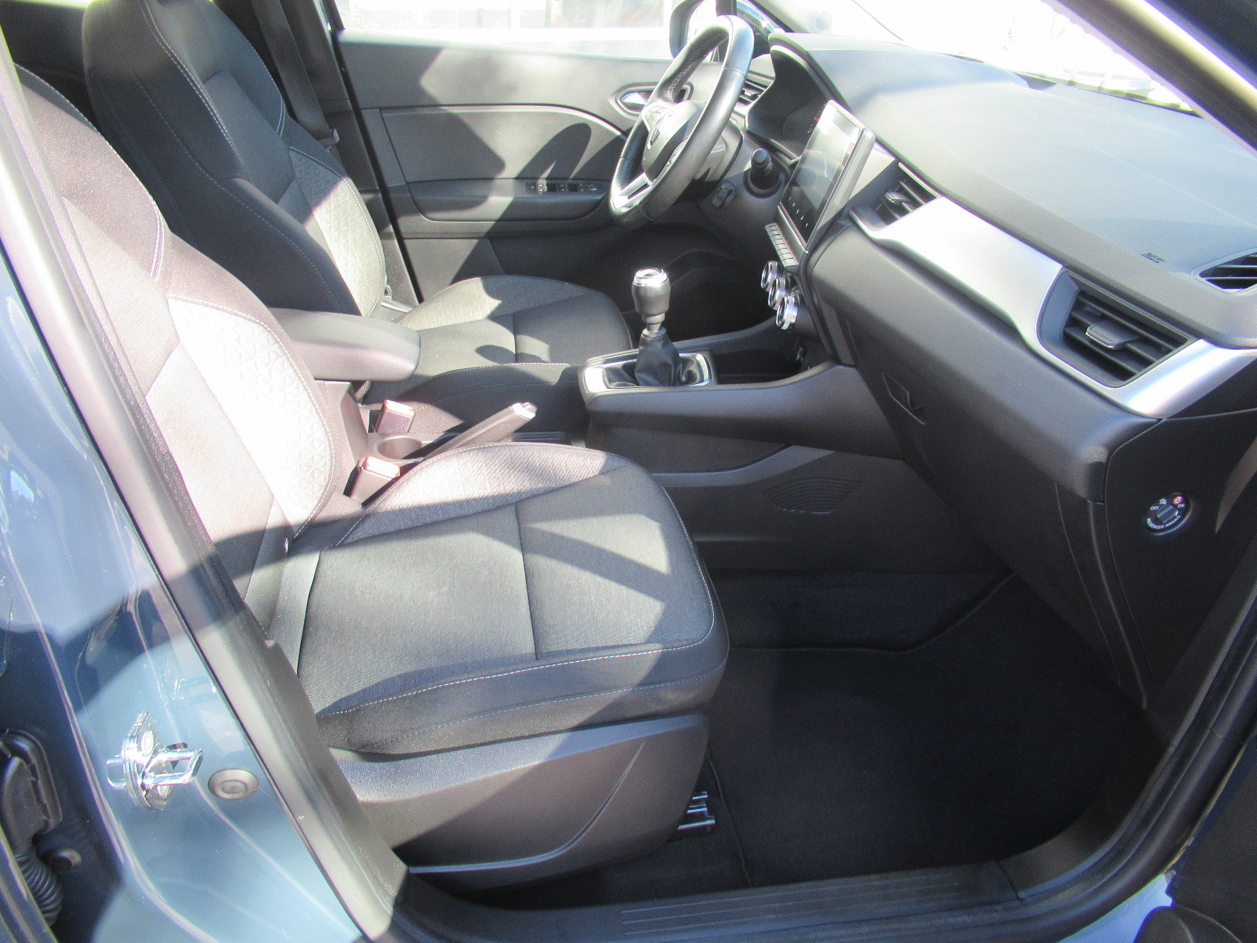 Bild 5 - Captur EVOLUTION TCe 90 ABS Fahrerairbag ESP
