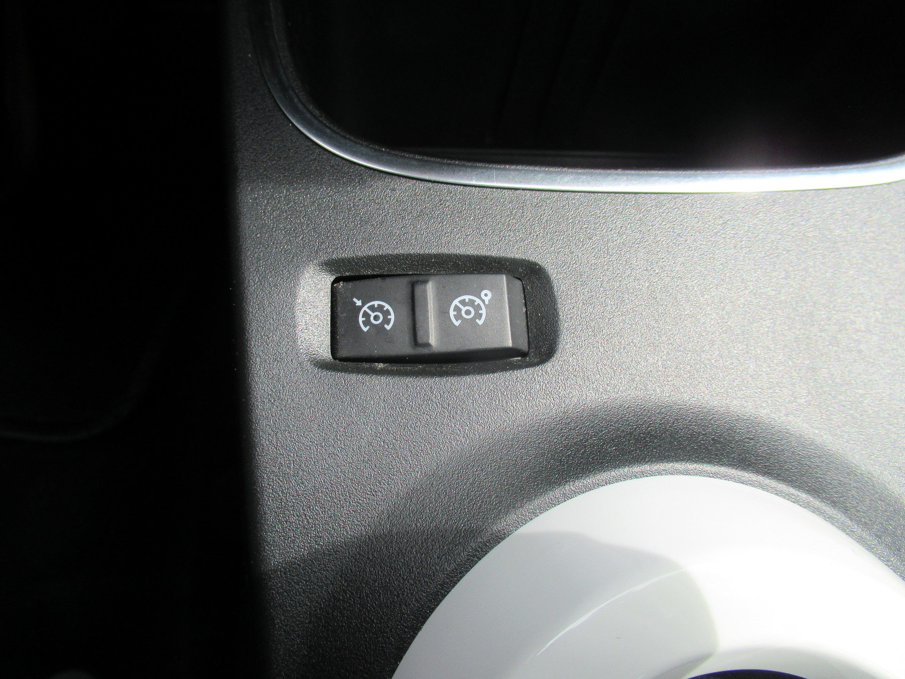 Bild 26 - Twingo E-TECH 100% el. INTENS ESP Regensensor