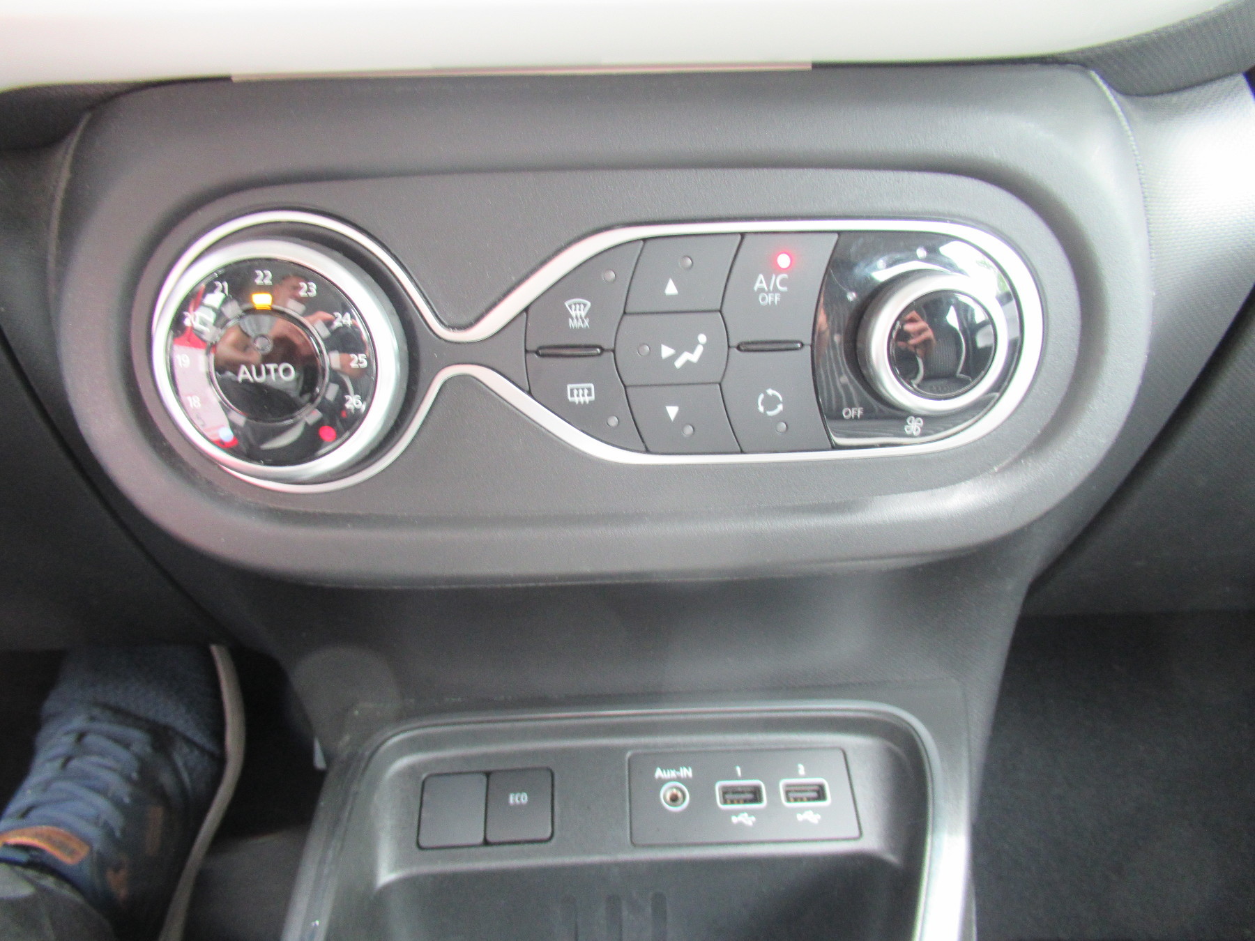 Bild 27 - Twingo E-TECH 100% el. INTENS ESP Regensensor