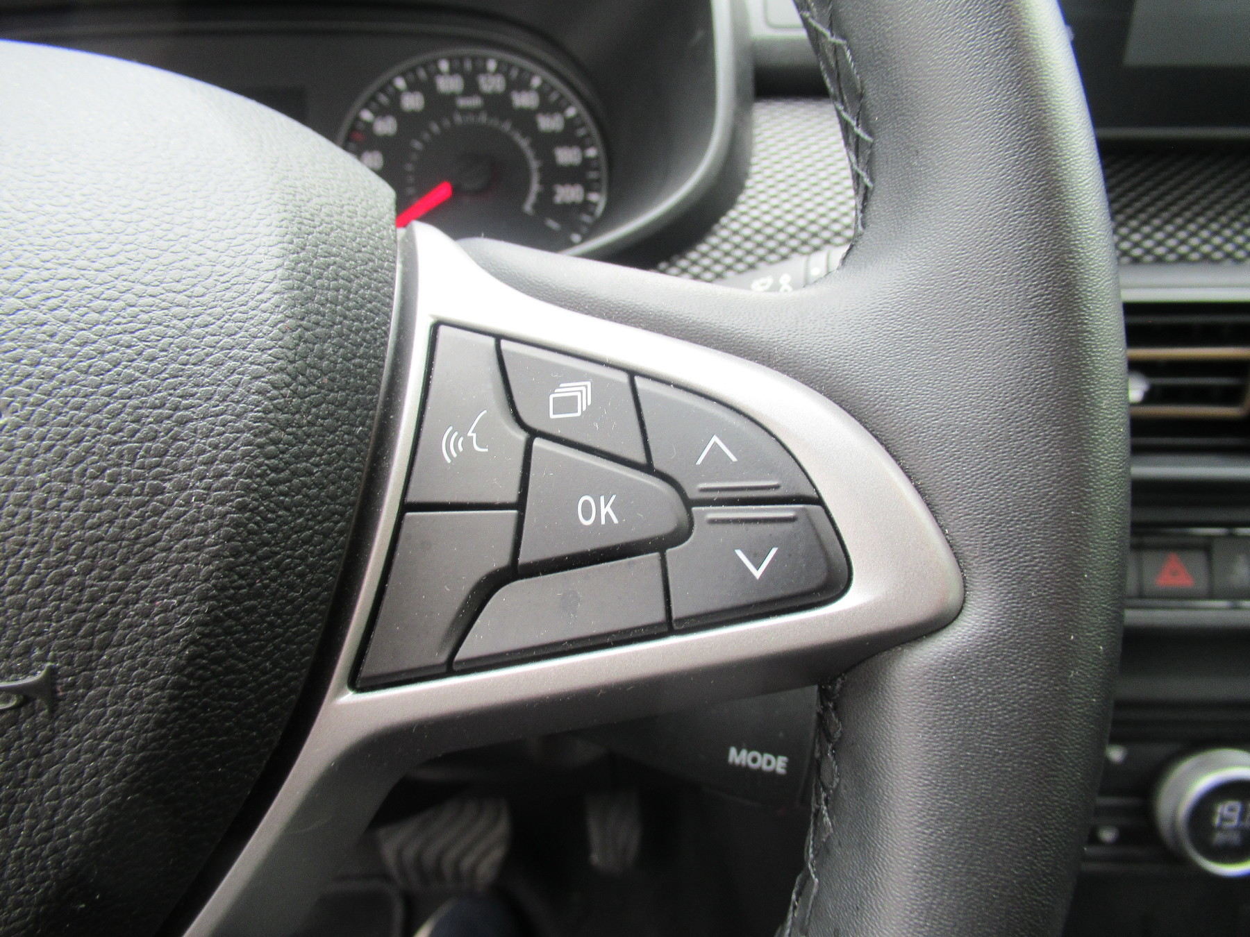 Bild 16 - Sandero Stepway Expression TCe 90 CVT ABS ESP