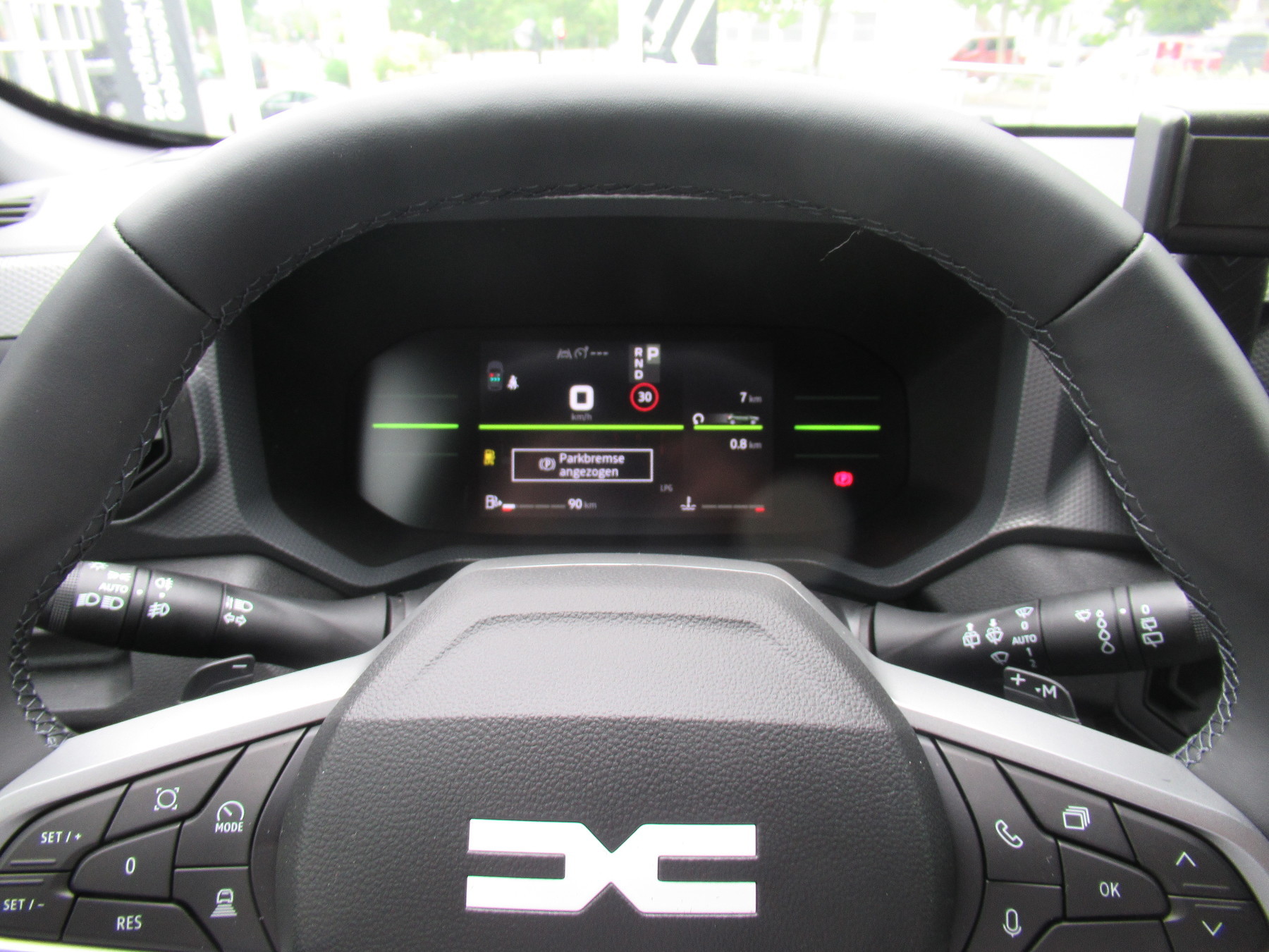 Bild 12 - Twingo E-TECH elektrisch Techno 80hp Urban Range