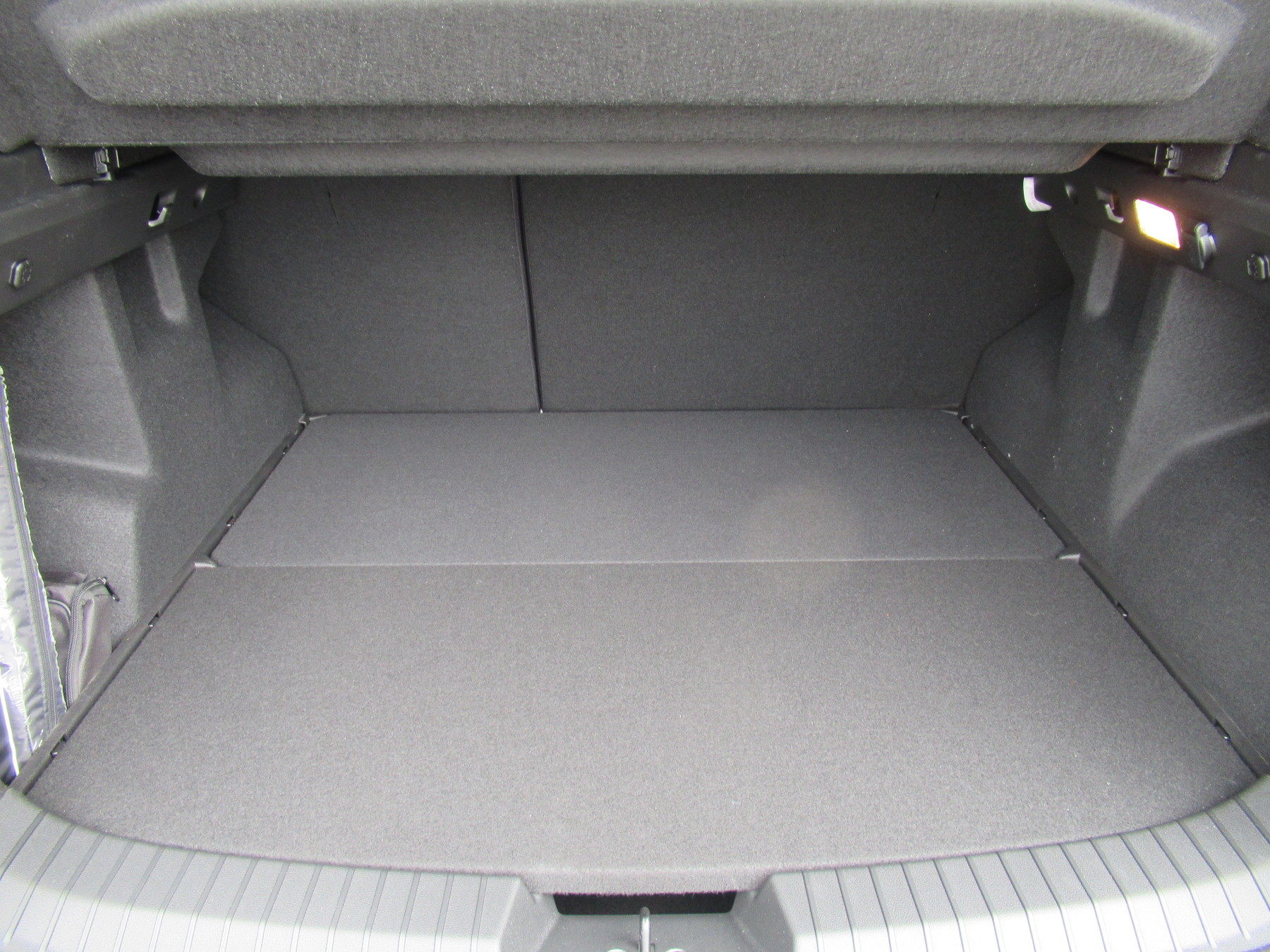 Bild 24 - Twingo E-TECH elektrisch Techno 80hp Urban Range