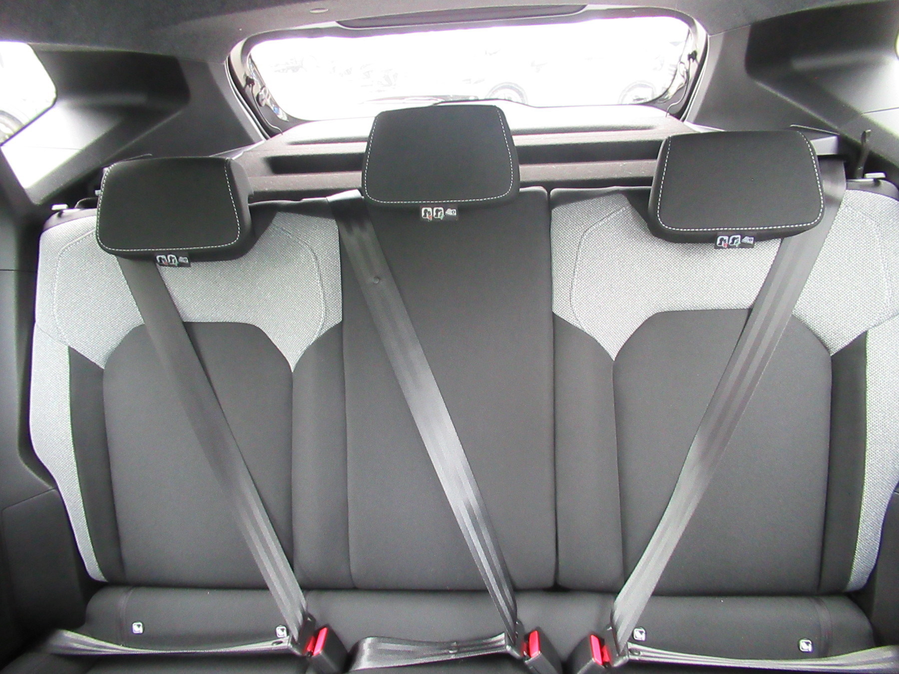 Bild 6 - Twingo E-TECH elektrisch Techno 80hp Urban Range