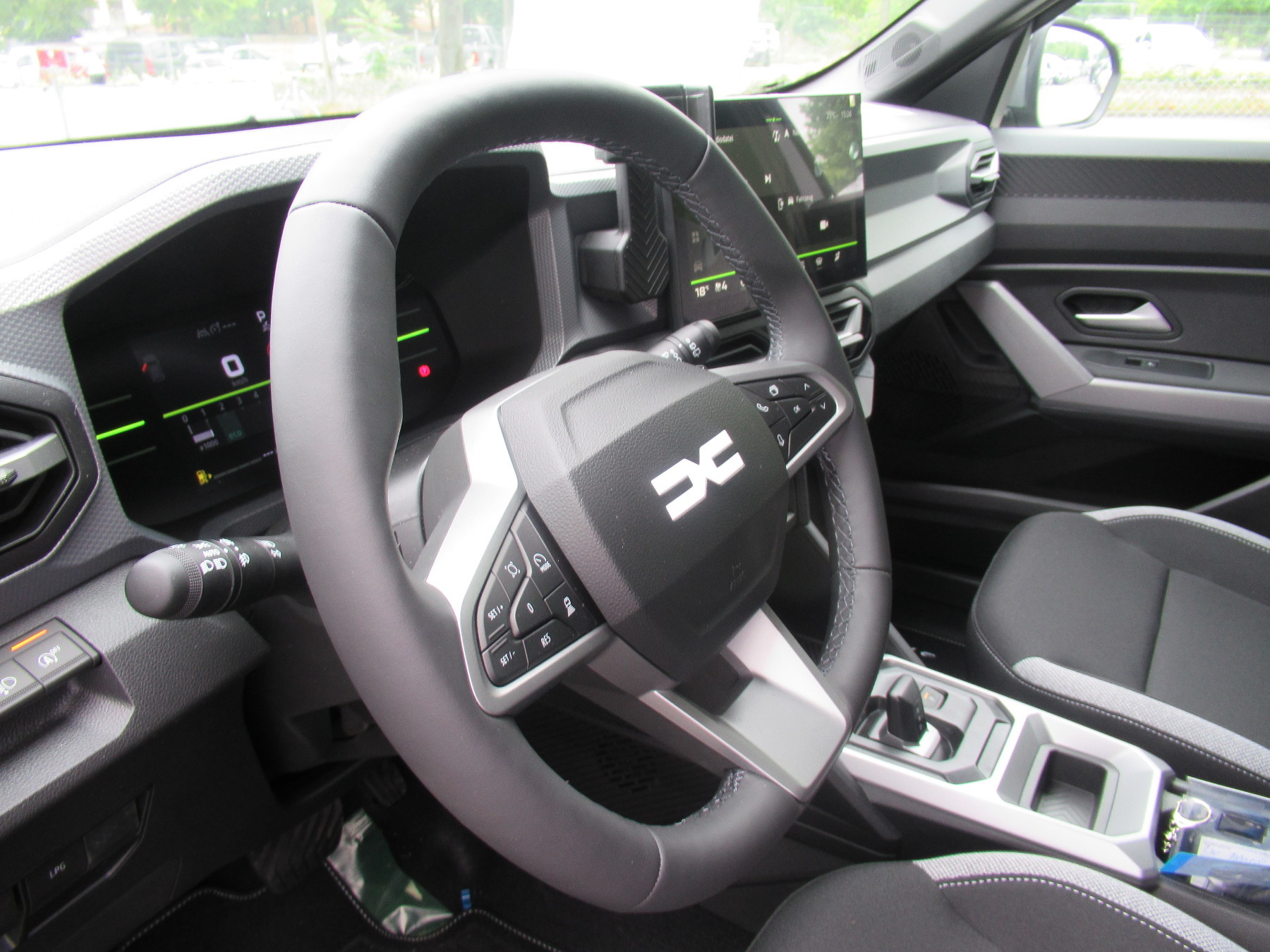 Bild 7 - Twingo E-TECH elektrisch Techno 80hp Urban Range