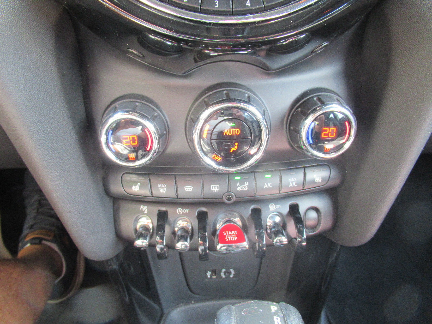 Bild 12 - Twingo E- Tech Techno 80hp Urban Range