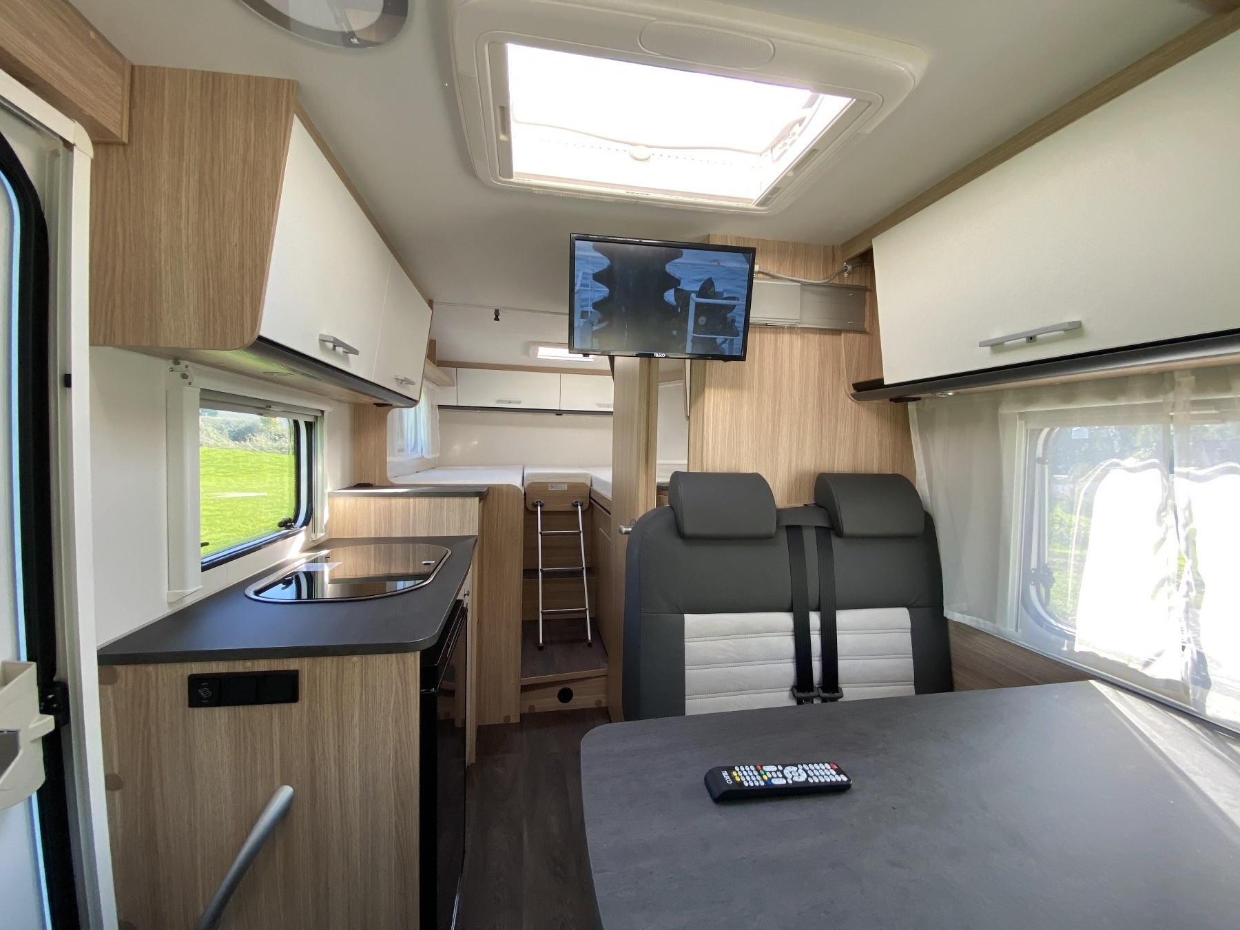 Bild 38 - A dventure V66