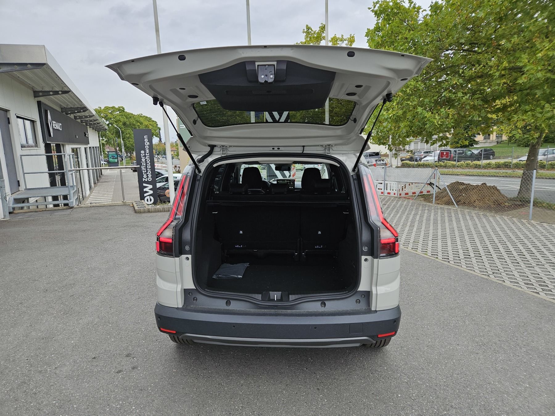 Bild 25 - Jogger Journey hybrid 155 ABS Fahrerairbag ZV