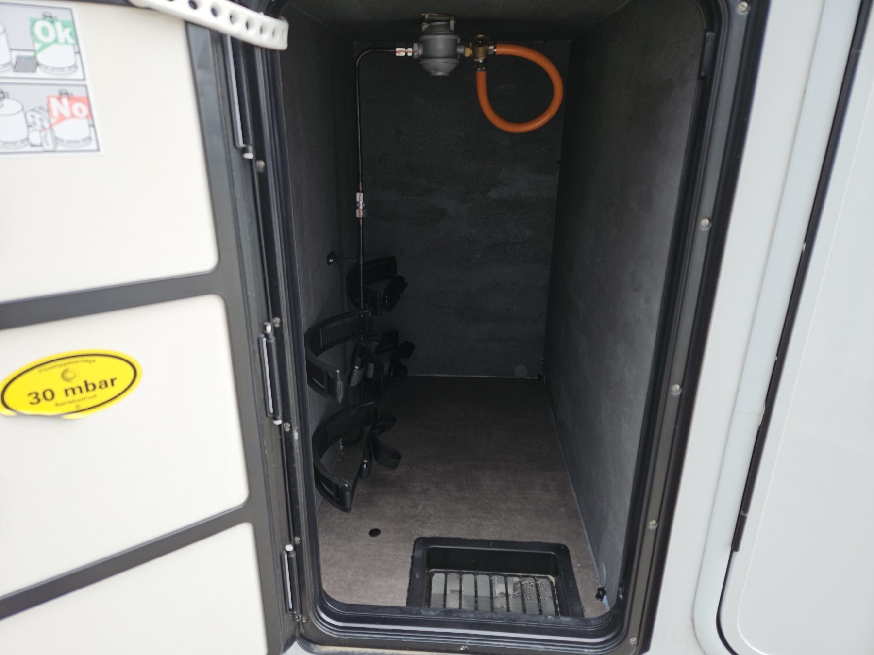 Bild 27 - Camp A 720 ABS ESP SERVO Wegfahrsperre