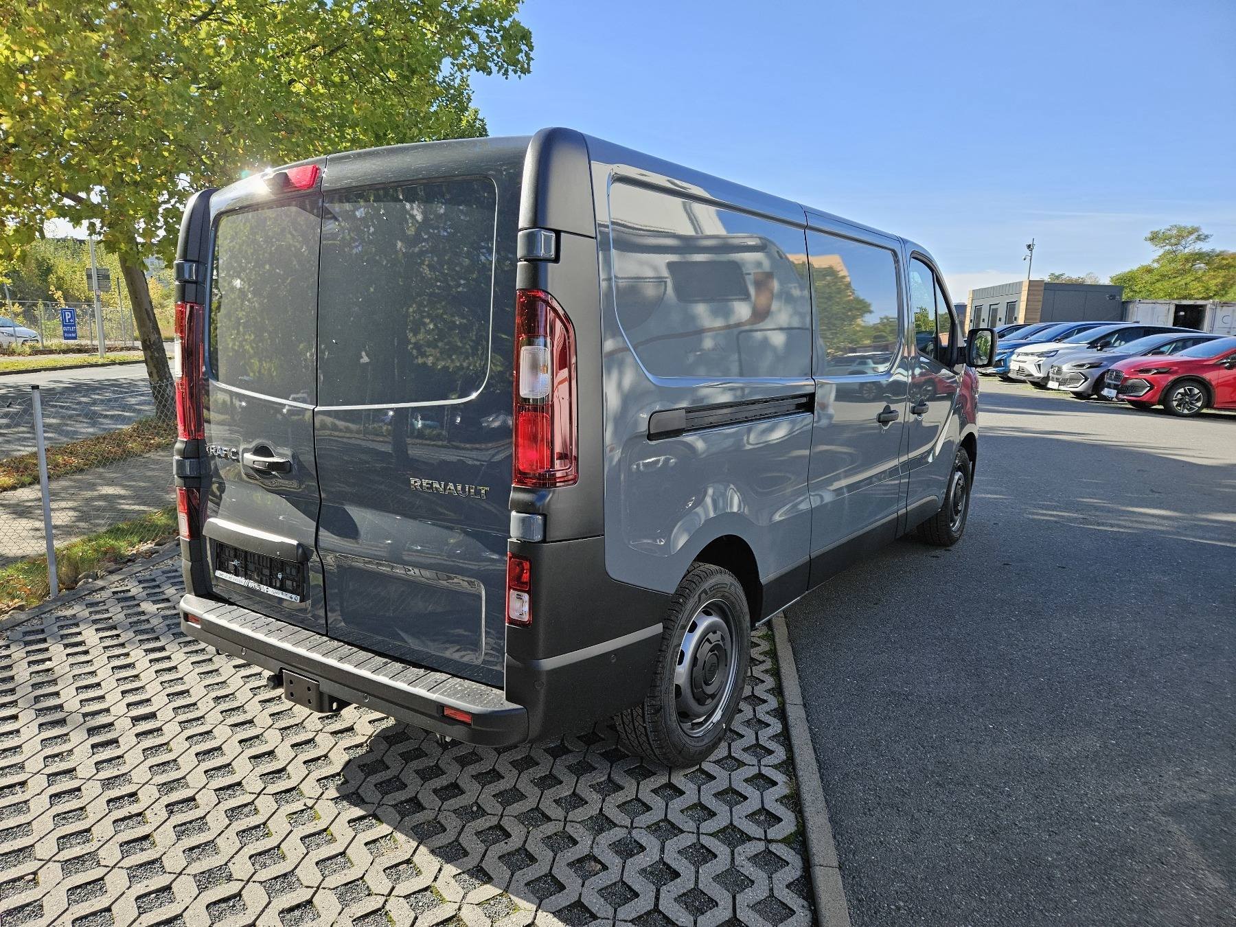 Bild 41 - Trafic Lkw Komfort L2H1 3,1t Blue dCi 150 MY26