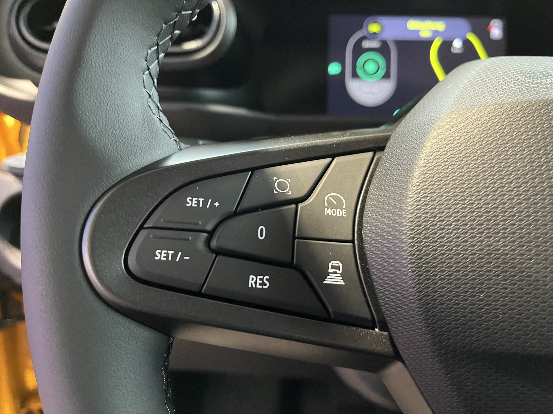 Bild 29 - Twingo E-TECH E-TECH Techno 80 Urban Range