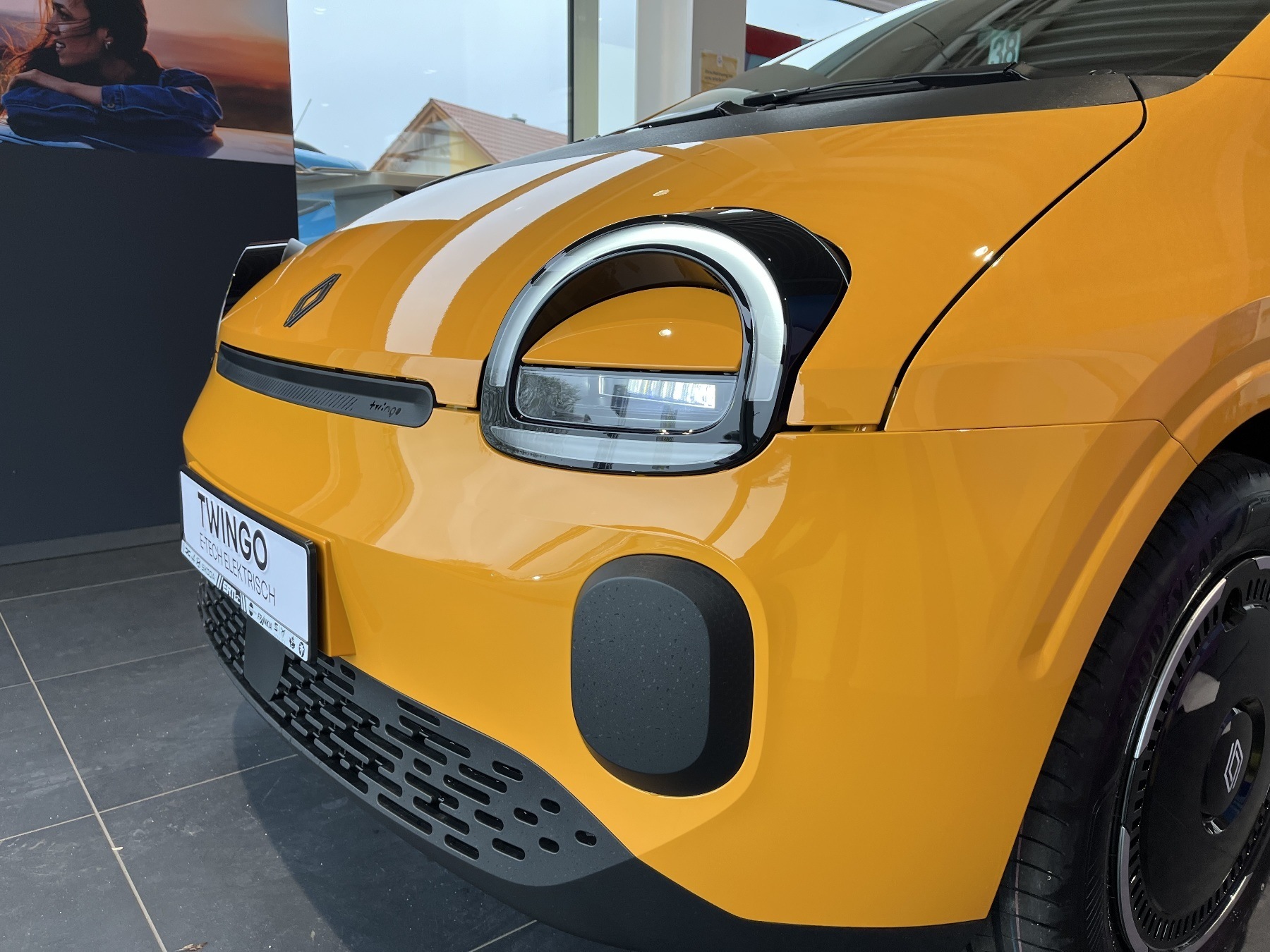 Bild 43 - Twingo E-TECH E-TECH Techno 80 Urban Range