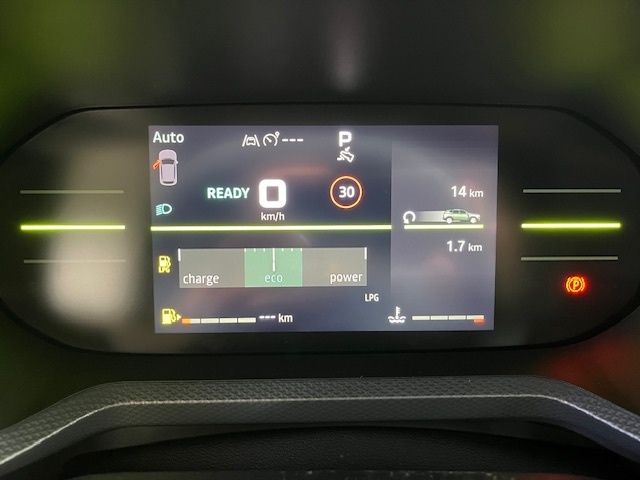 Bild 17 - Duster Journey hybrid-G 150 4x4