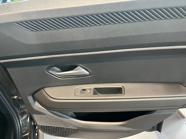 Bild 38 - Duster Journey hybrid-G 150 4x4