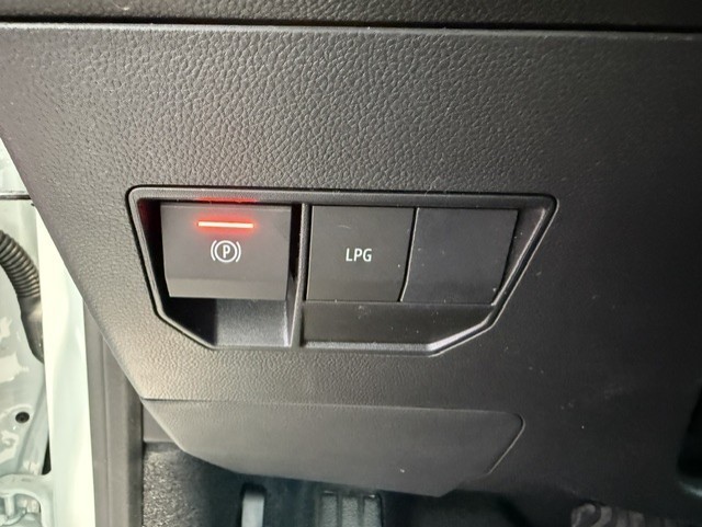 Bild 21 - Duster Expression hybrid-G 150 4x4