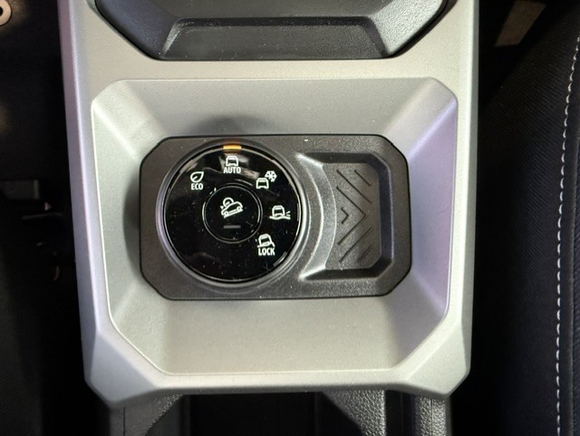 Bild 27 - Duster Expression hybrid-G 150 4x4