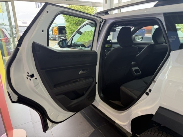 Bild 30 - Duster Expression hybrid-G 150 4x4