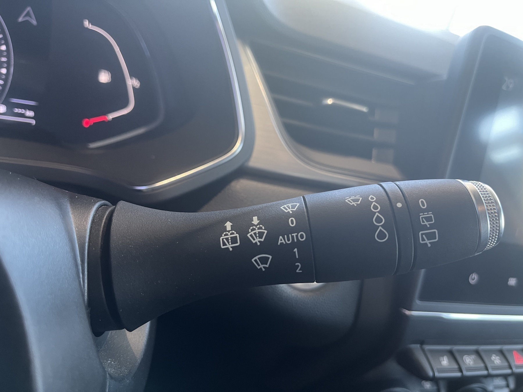 Bild 23 - Captur INTENS TCe 140 EDC