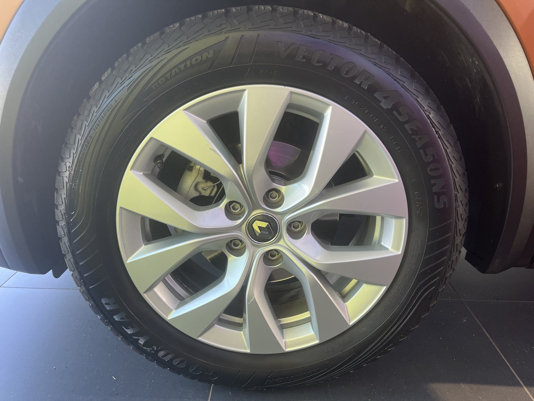 Bild 29 - Captur INTENS TCe 140 EDC