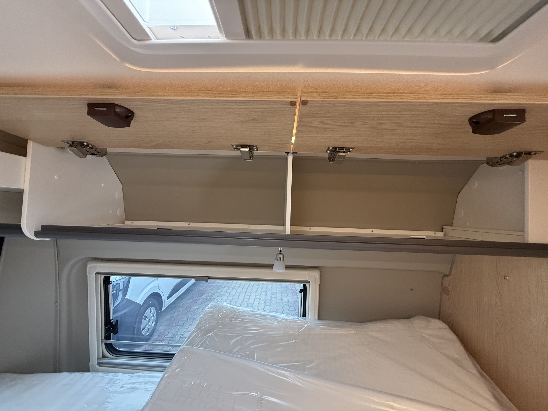 Bild 24 - Cliff 640 X *Dieselheizung*Winter-Paket*Markise*