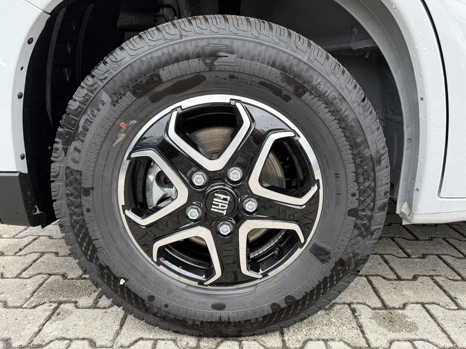 Bild 44 - Cliff 640 X *Dieselheizung*Winter-Paket*Markise*