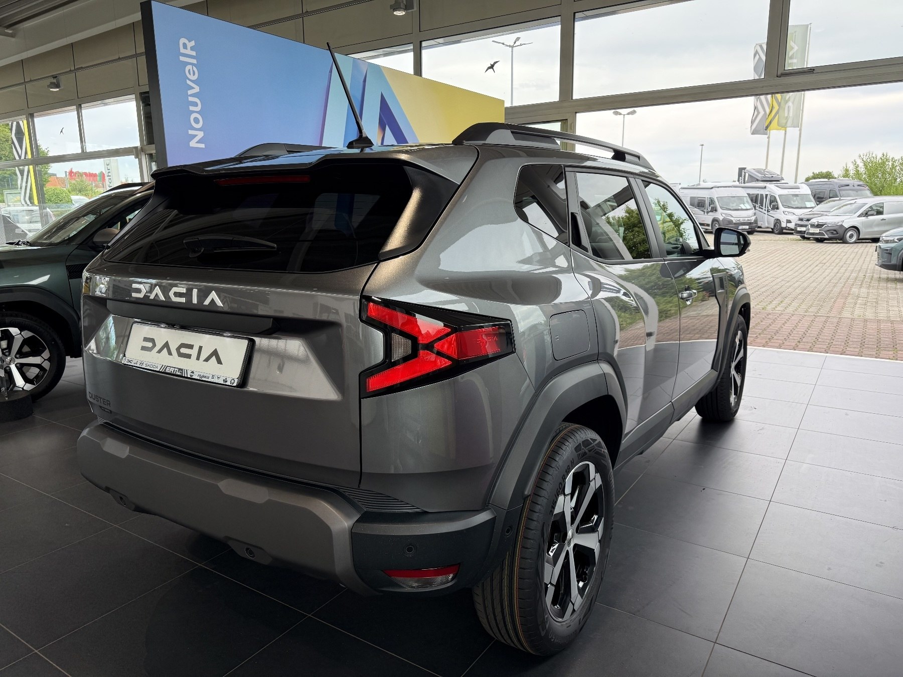 Bild 14 - Duster Journey hybrid 155