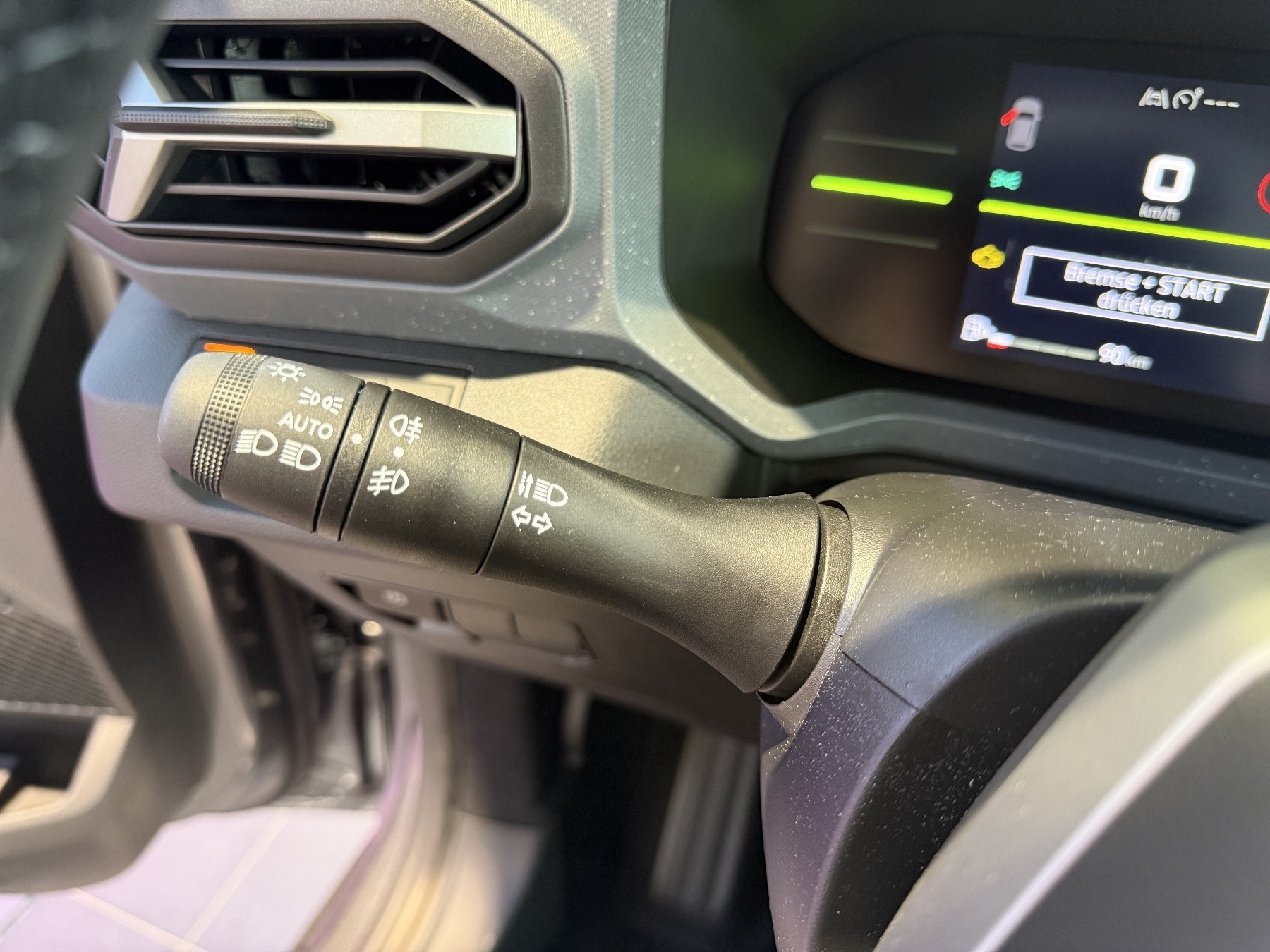 Bild 28 - Duster Journey hybrid 155