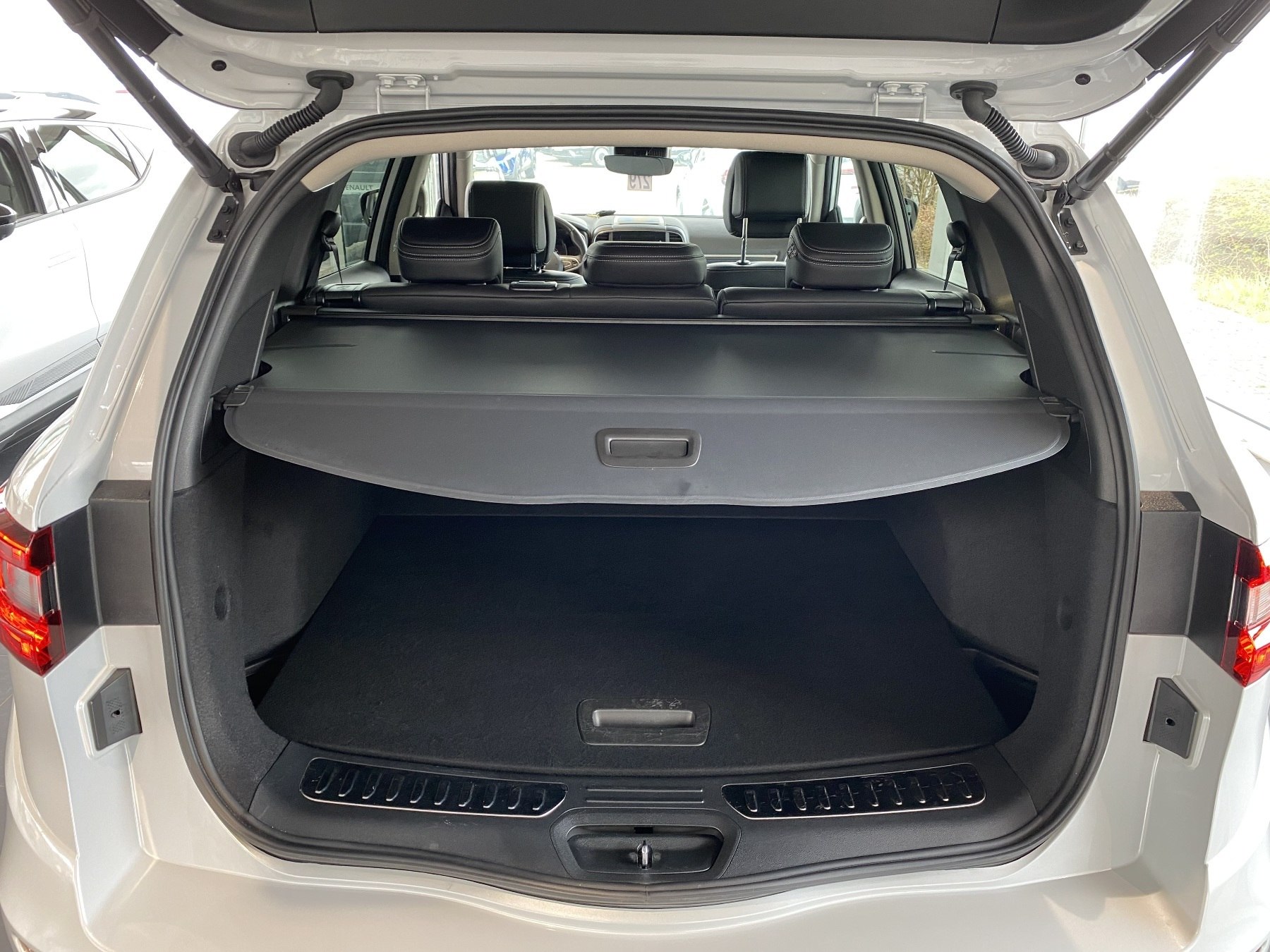 Bild 19 - Koleos TECHNO TCe 160 EDC
