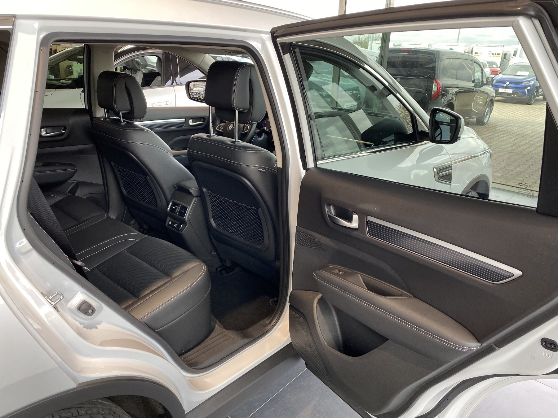 Bild 8 - Koleos TECHNO TCe 160 EDC