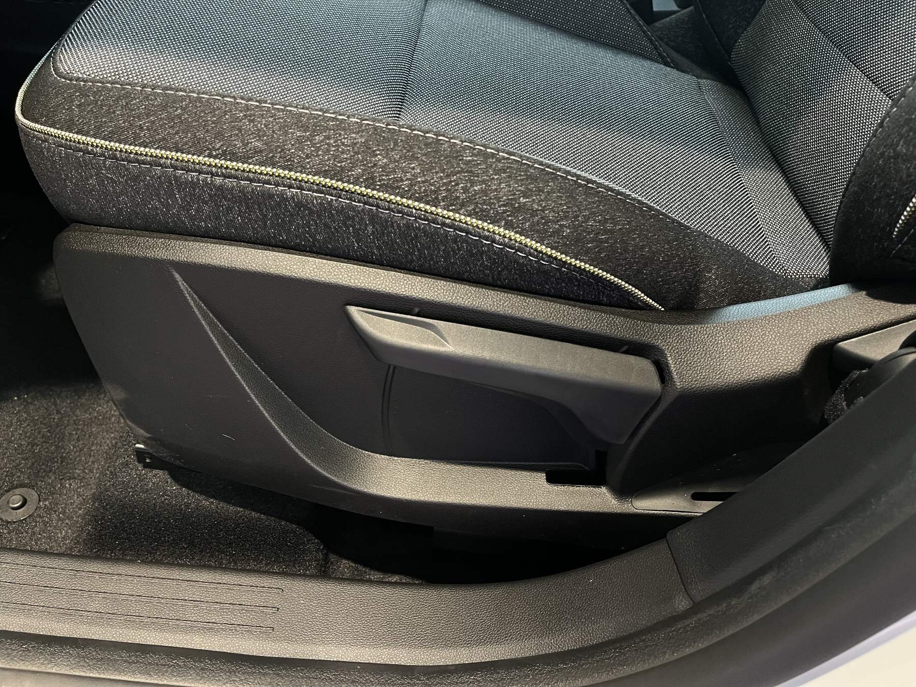 Bild 19 - Captur Techno Full Hybrid E-Tech 160