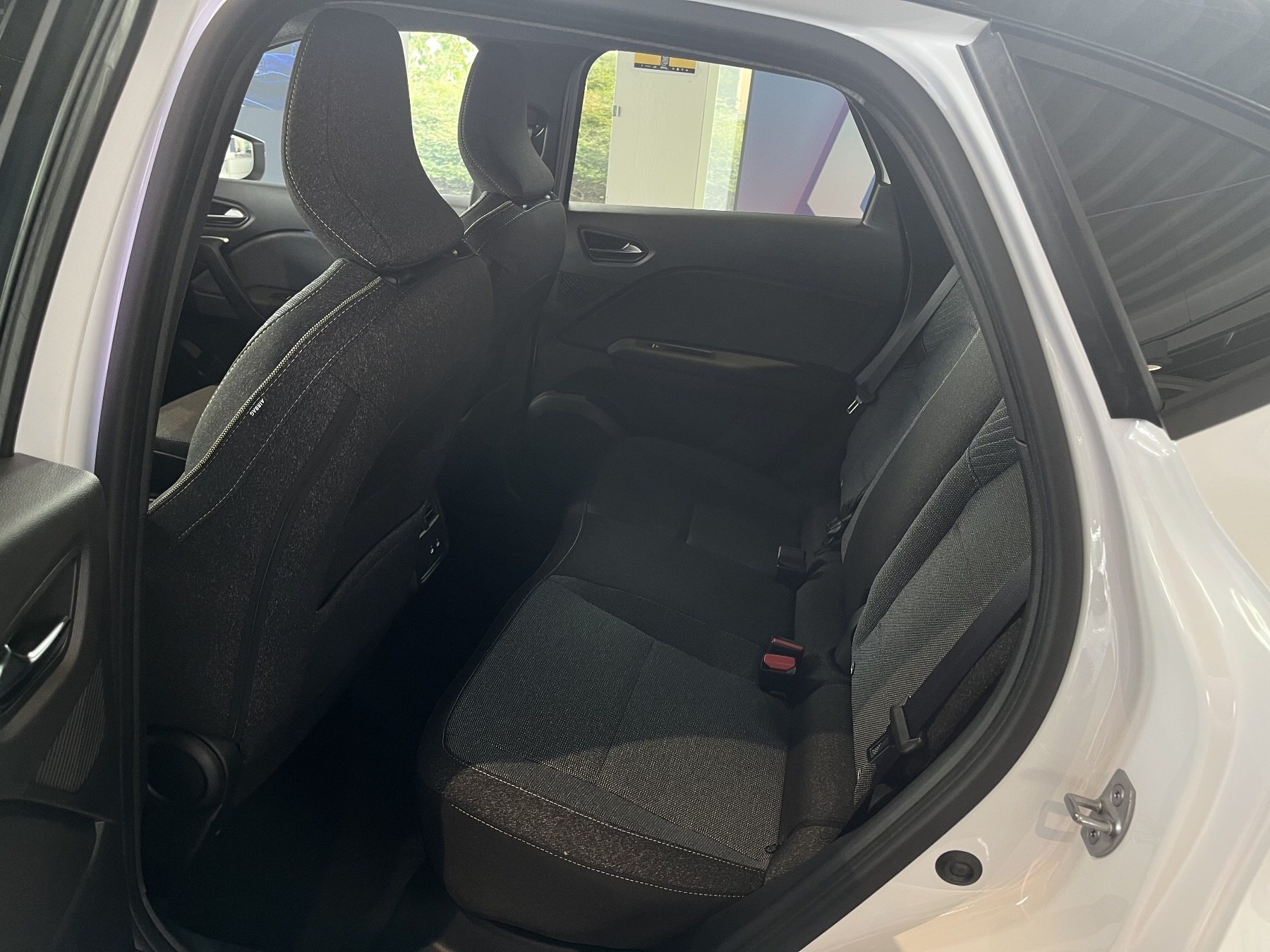 Bild 37 - Captur Techno Full Hybrid E-Tech 160