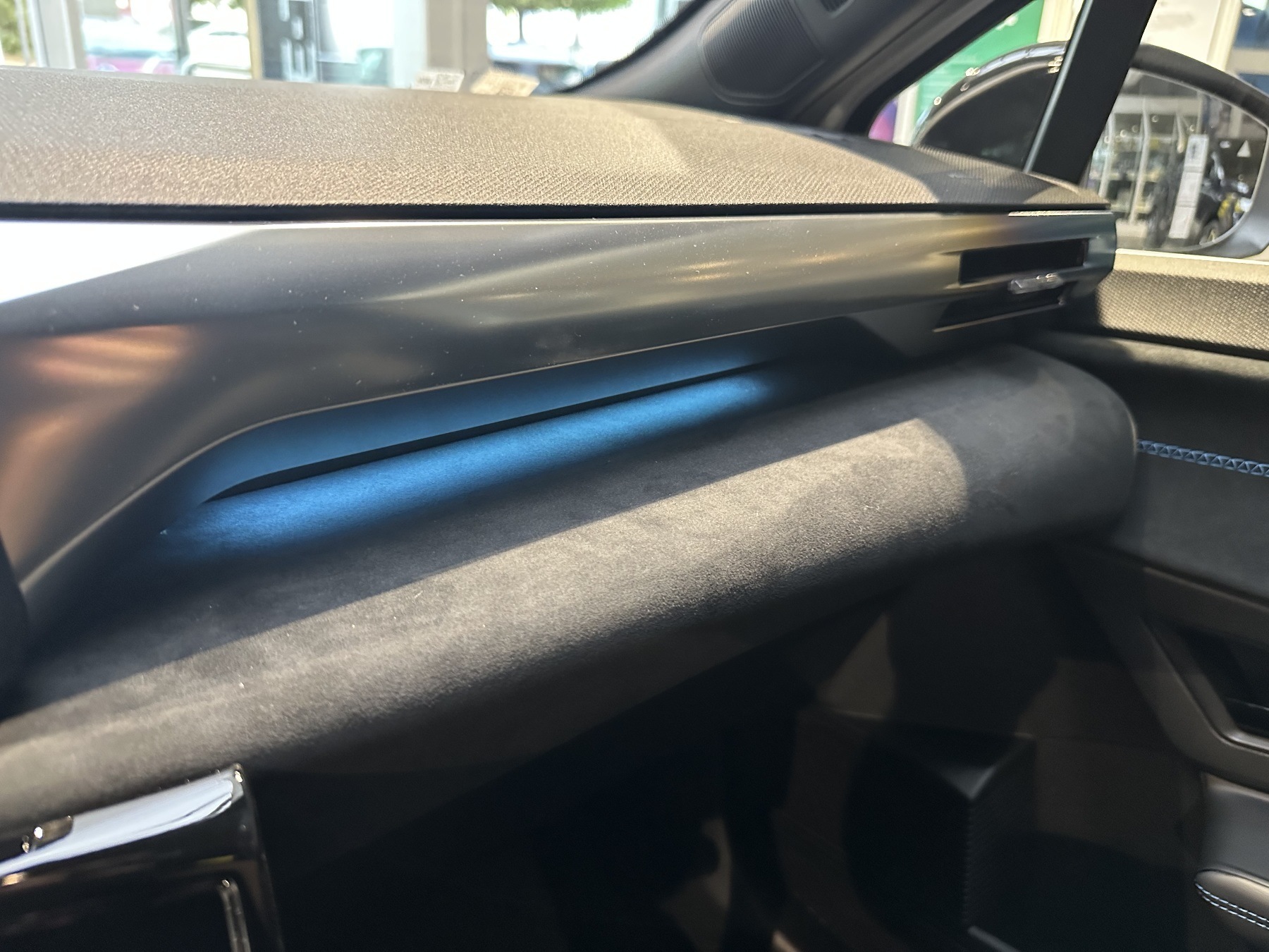 Bild 48 - Clio Full Hybrid E-Tech 160PS Esprit Alpine